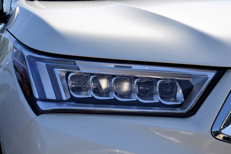 concession-LE BEAUSSET-min_acura-headlamp-2834131